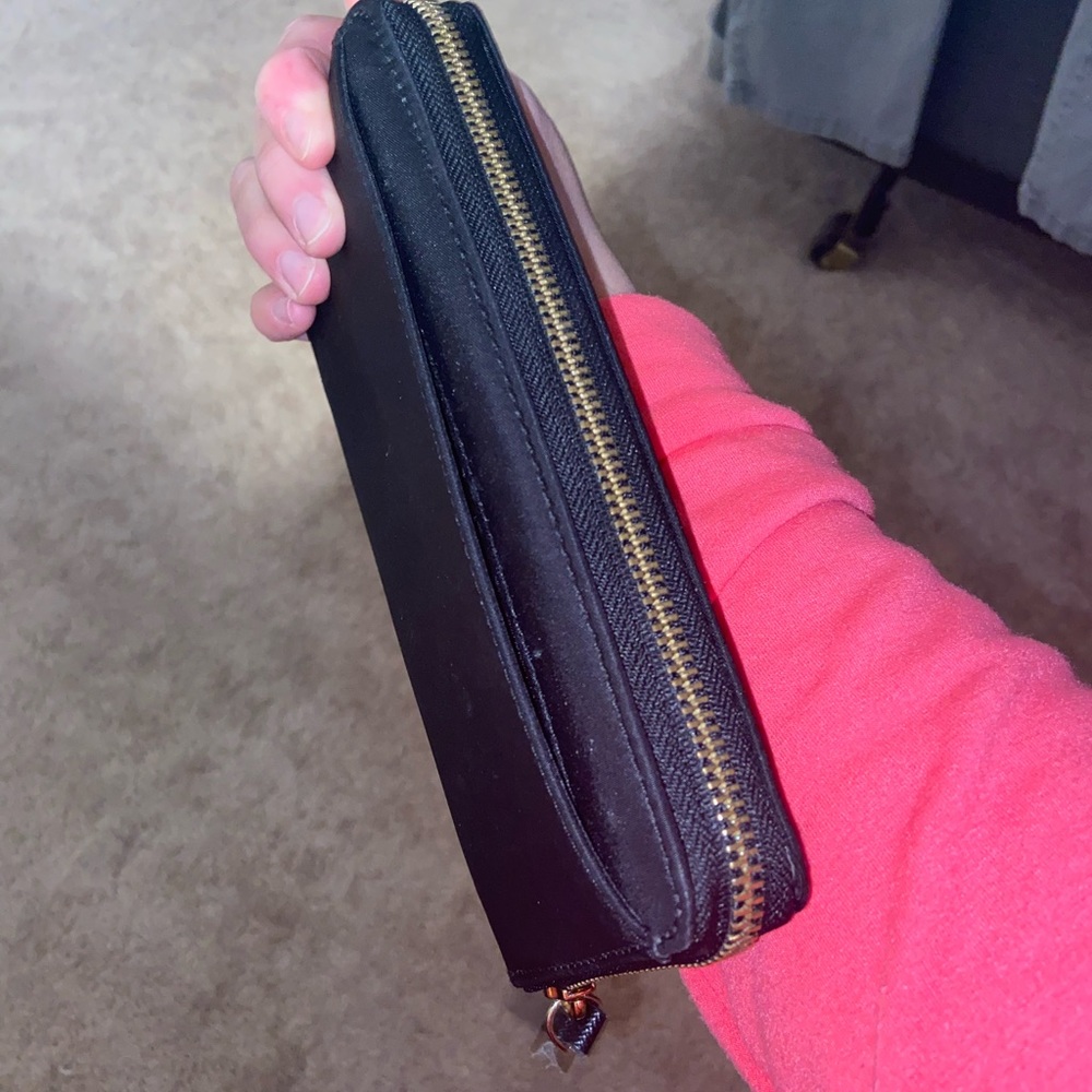 Kate Spade Large Wallet - Picture 3 of 3